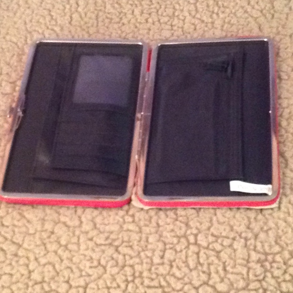 Wallet - Picture 2 of 3